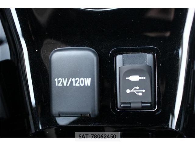 Toyota PRIUS PHV 2017-05 1213132-25