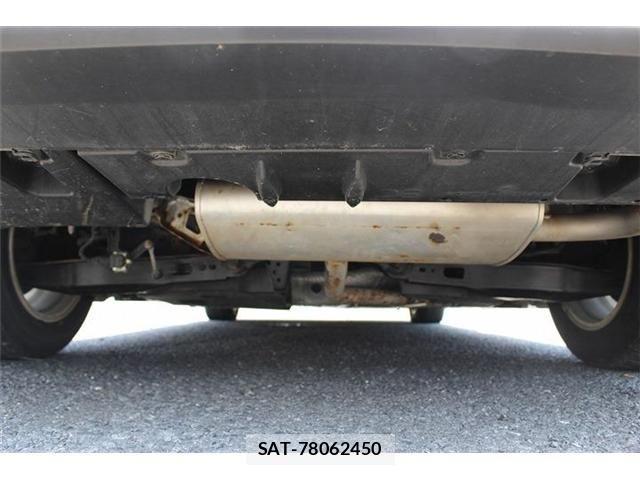 Toyota PRIUS PHV 2017-05 1213132-27