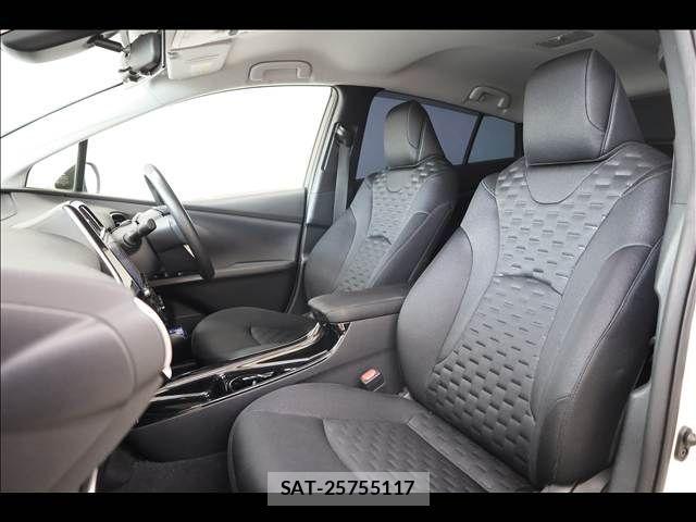 Toyota PRIUS PHV 2018-03 1314841-17