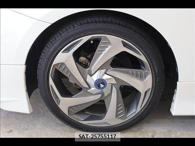 Toyota PRIUS PHV 2018-03 1314841-4