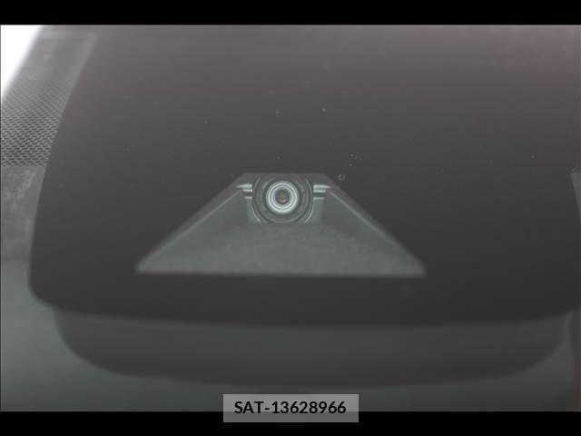 Toyota PRIUS PHV 2017-08 1314840-13
