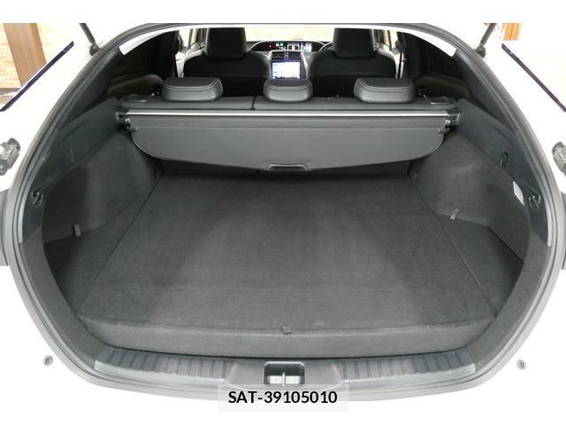 Toyota PRIUS PHV 2019-10 1323001-10