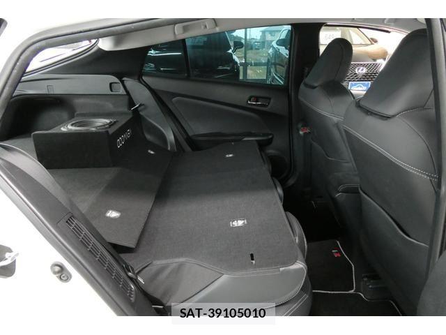 Toyota PRIUS PHV 2019-10 1323001-12