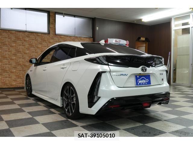 Toyota PRIUS PHV 2019-10 1323001-1
