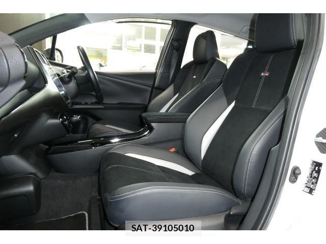 Toyota PRIUS PHV 2019-10 1323001-6