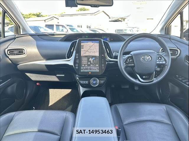 Toyota PRIUS PHV 2019-11 1381605-1