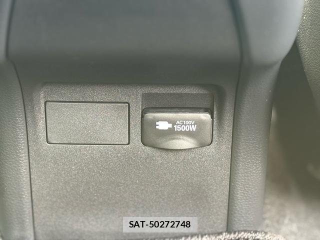 Toyota PRIUS PHV 2023-09 1405381-15