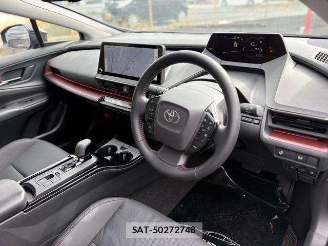 Toyota PRIUS PHV 2023-09 1405381-17