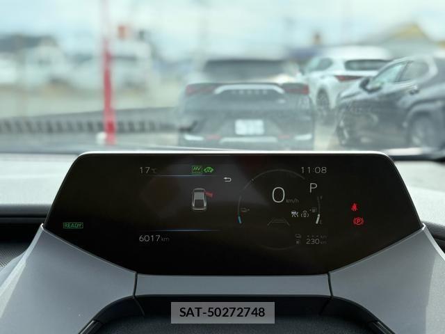 Toyota PRIUS PHV 2023-09 1405381-18