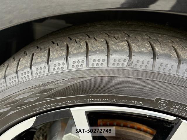 Toyota PRIUS PHV 2023-09 1405381-4