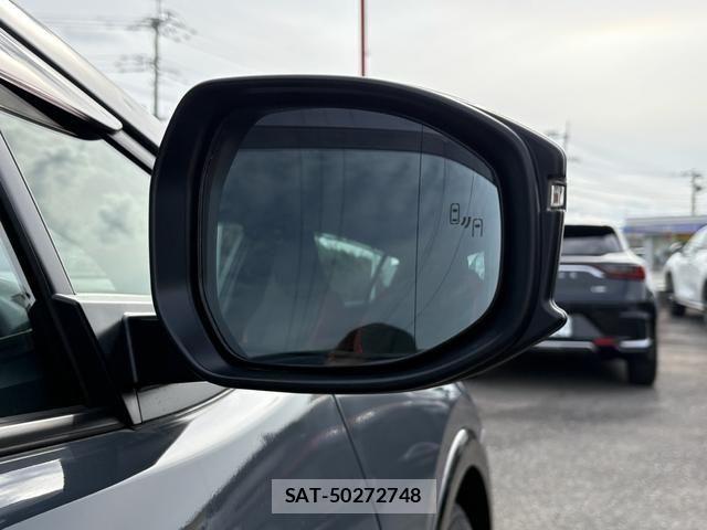 Toyota PRIUS PHV 2023-09 1405381-5