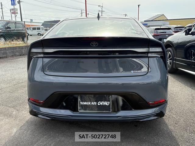 Toyota PRIUS PHV 2023-09 1405381-7