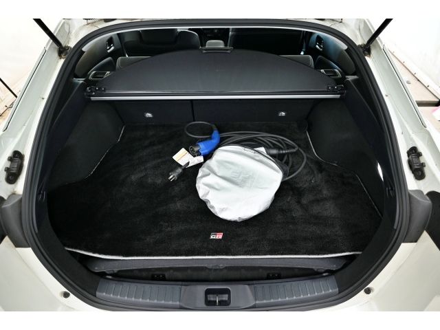 Toyota PRIUS PHV 2019-03 1548840-12