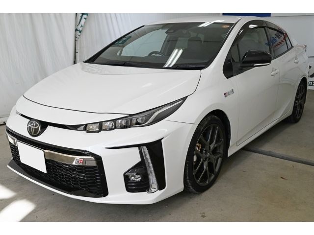 Toyota PRIUS PHV 2019-03 1548840-3