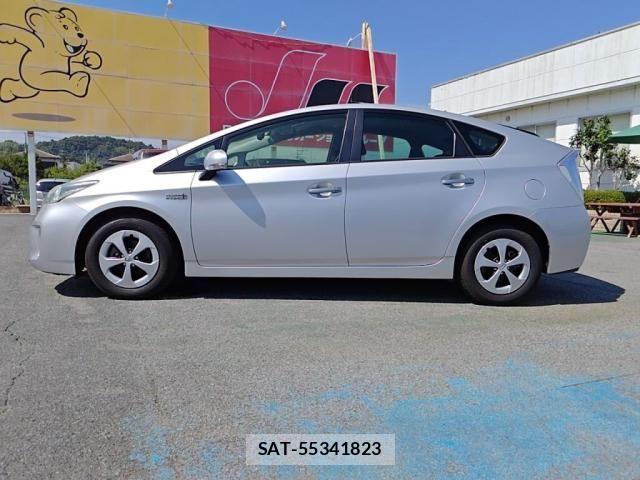 Toyota PRIUS PHV 2012-11 1587039-11