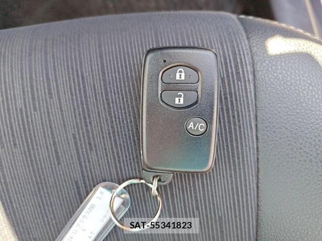 Toyota PRIUS PHV 2012-11 1587039-17