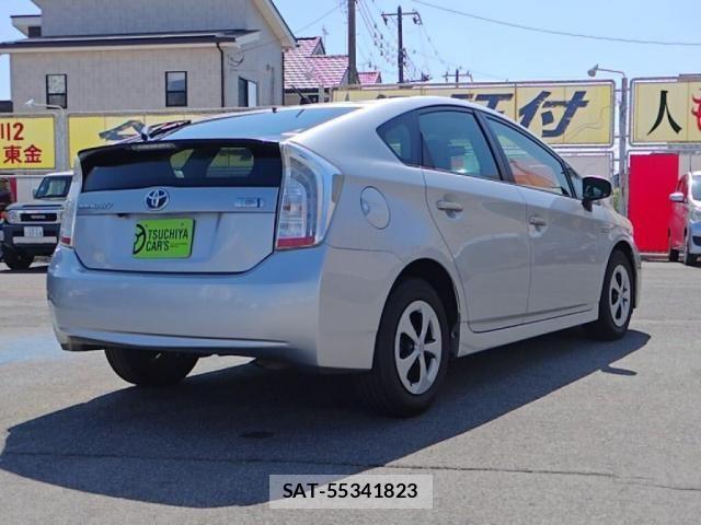 Toyota PRIUS PHV 2012-11 1587039-1