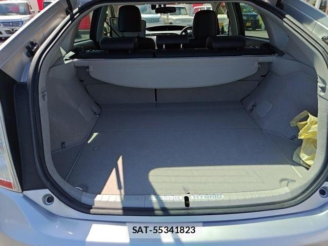 Toyota PRIUS PHV 2012-11 1587039-21