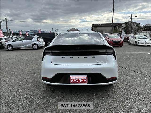 Toyota PRIUS PHV 2023-04 1587034-15