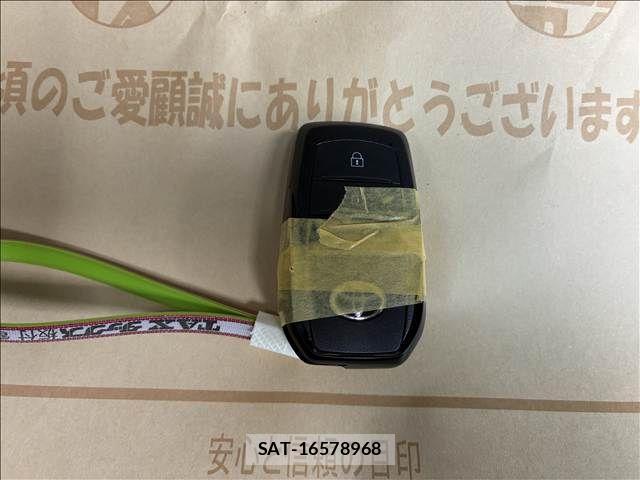 Toyota PRIUS PHV 2023-04 1587034-18