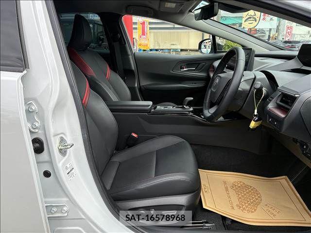 Toyota PRIUS PHV 2023-04 1587034-3