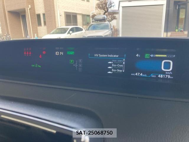 Toyota PRIUS PHV 2021-08 2084848-18