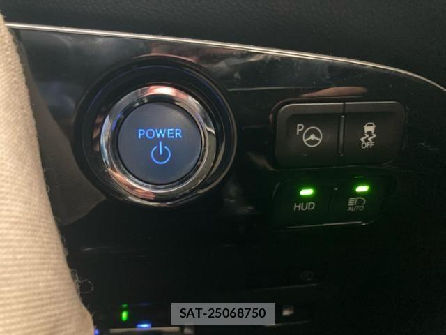 Toyota PRIUS PHV 2021-08 2084848-23
