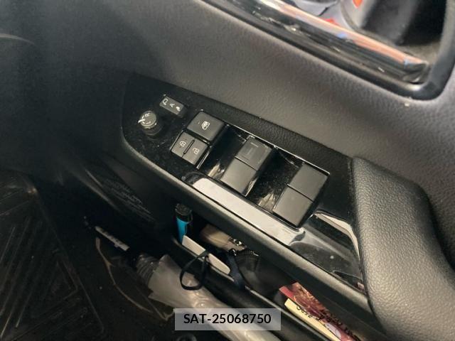 Toyota PRIUS PHV 2021-08 2084848-25