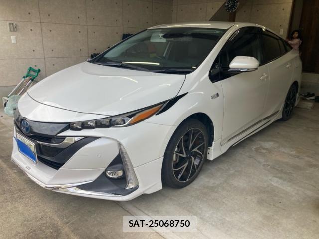 Toyota PRIUS PHV 2021-08 2084848-2