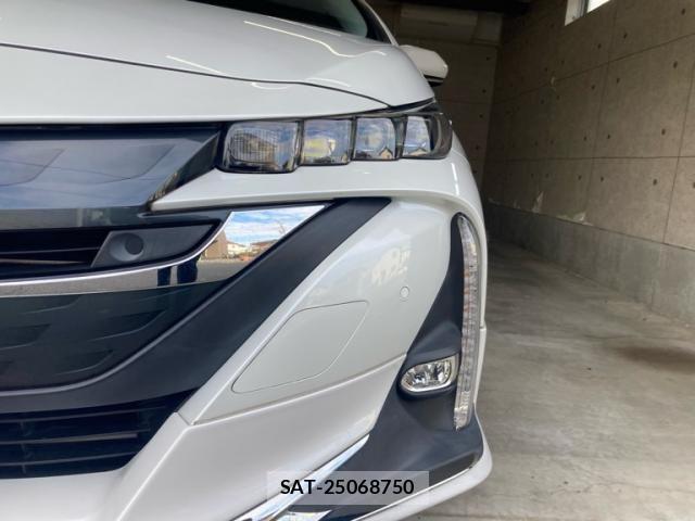 Toyota PRIUS PHV 2021-08 2084848-3