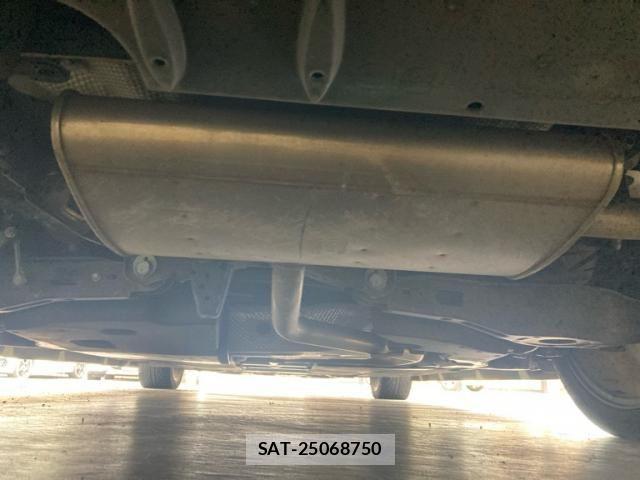 Toyota PRIUS PHV 2021-08 2084848-7