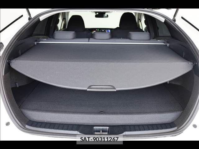 Toyota PRIUS PHV 2019-08 2674706-19