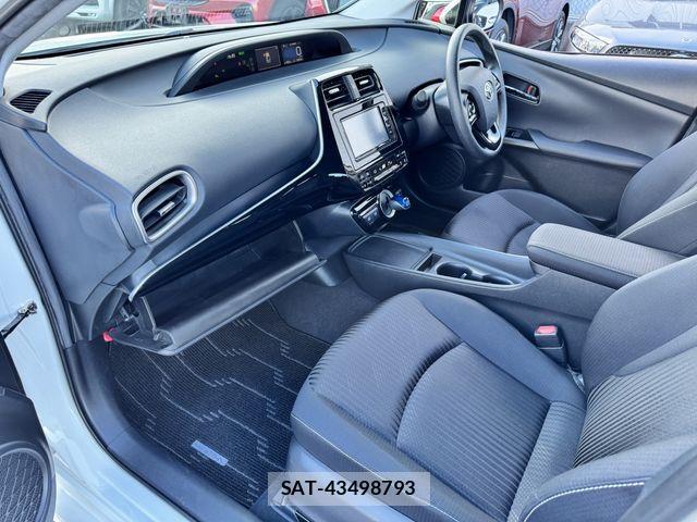 Toyota PRIUS PHV 2020-12 2674696-13