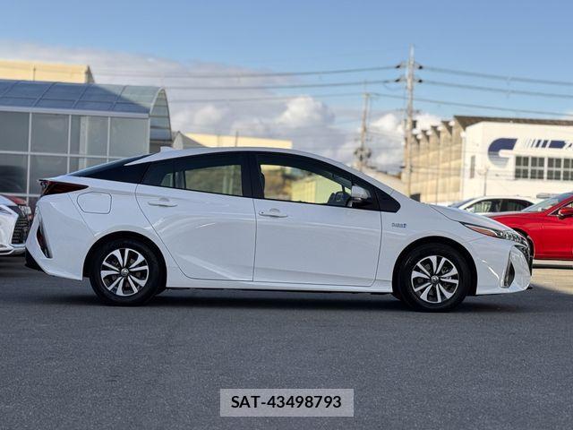 Toyota PRIUS PHV 2020-12 2674696-20