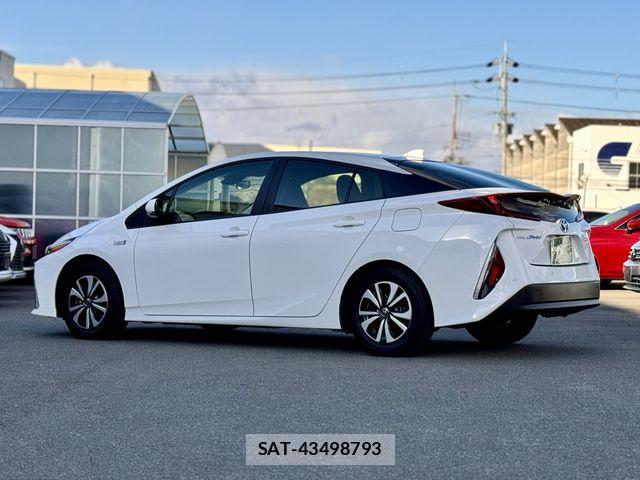 Toyota PRIUS PHV 2020-12 2674696-24