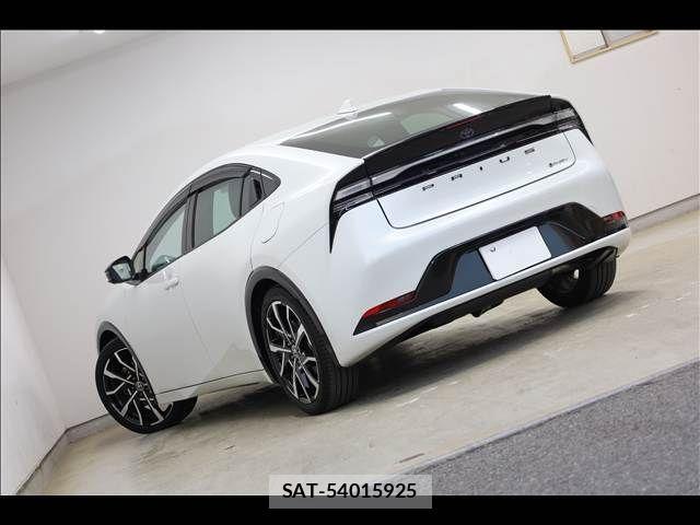 Toyota PRIUS PHV 2023-09 2674676-10