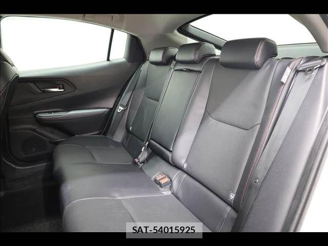 Toyota PRIUS PHV 2023-09 2674676-18
