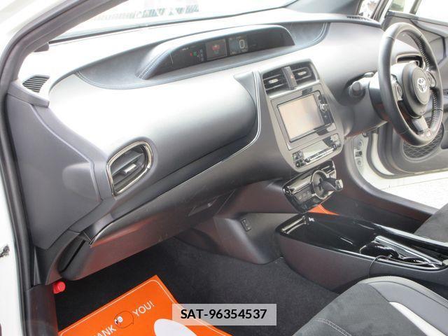 Toyota PRIUS PHV 2017-10 2730006-15