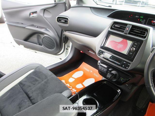Toyota PRIUS PHV 2017-10 2730006-1
