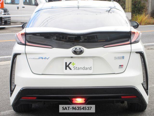 Toyota PRIUS PHV 2017-10 2730006-2