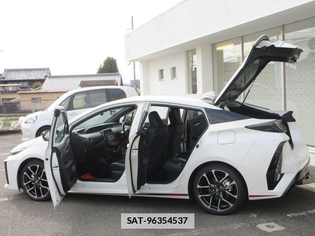 Toyota PRIUS PHV 2017-10 2730006-5