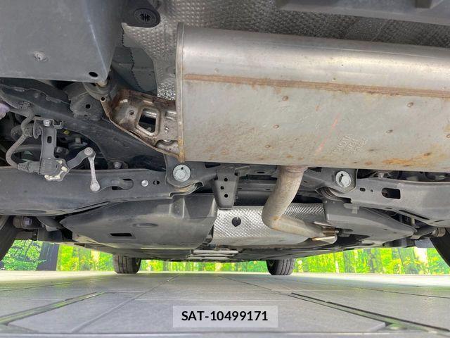 Toyota PRIUS PHV 2019-07 2966079-18