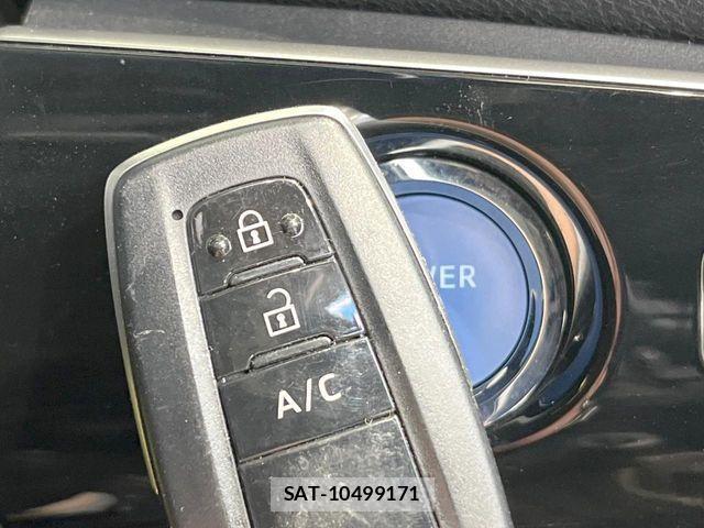 Toyota PRIUS PHV 2019-07 2966079-6