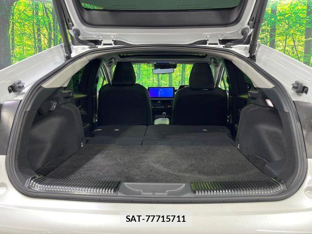 Toyota PRIUS PHV 2023-07 3774888-9