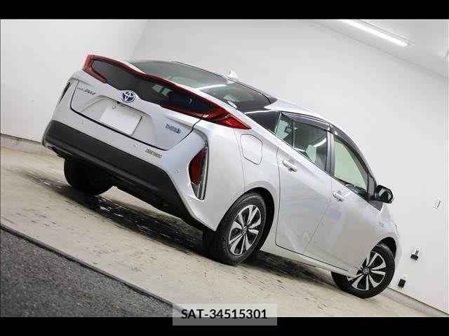 Toyota PRIUS PHV 2019-12 3909099-11