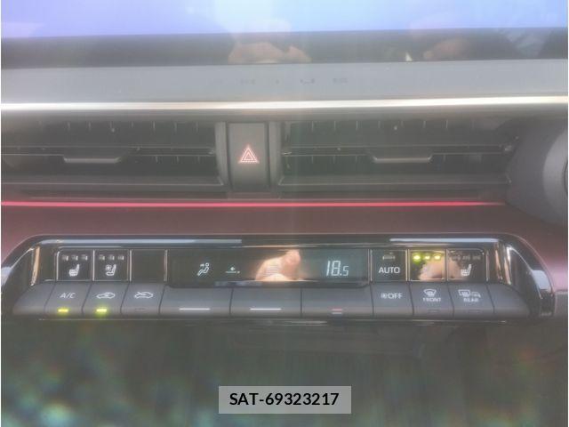 Toyota PRIUS PHV 2023-06 4329736-12