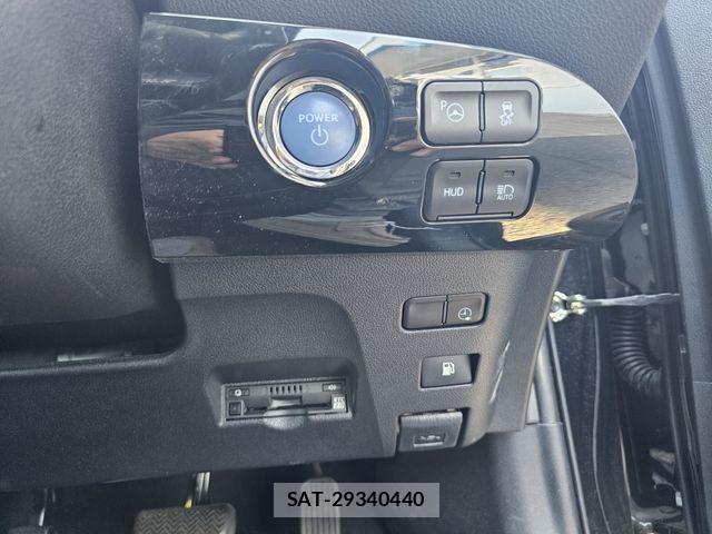 Toyota PRIUS PHV 2021-07 4599968-10