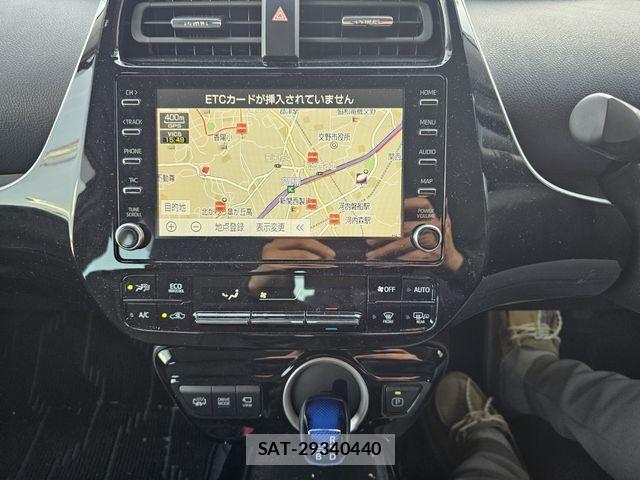 Toyota PRIUS PHV 2021-07 4599968-12