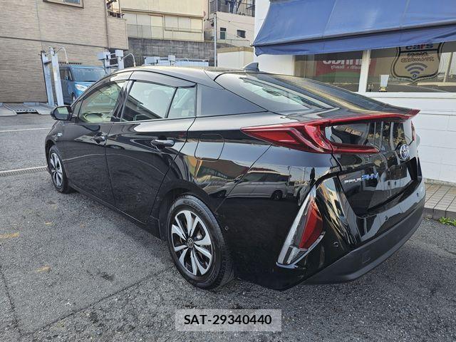 Toyota PRIUS PHV 2021-07 4599968-2