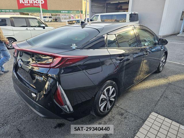 Toyota PRIUS PHV 2021-07 4599968-3
